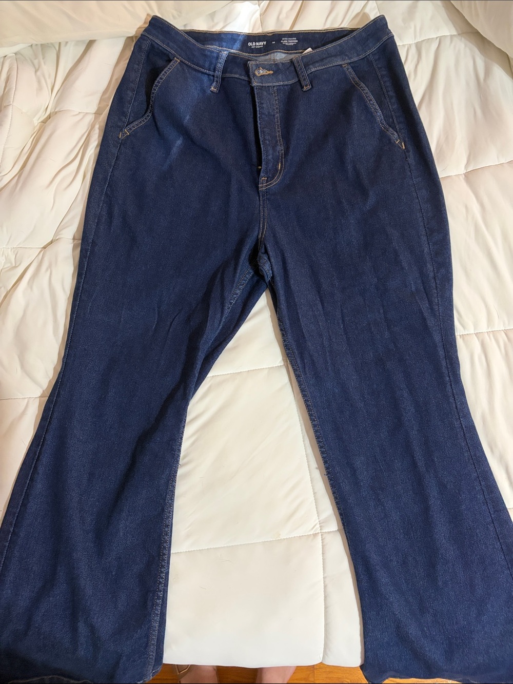 Old Navy Women’s Dark Blue Flared Wide-Leg Jeans